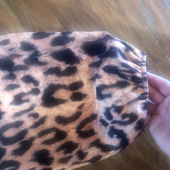 NWT Zara cheetah print blouse with bubble sleeves - Picture 8 of 8